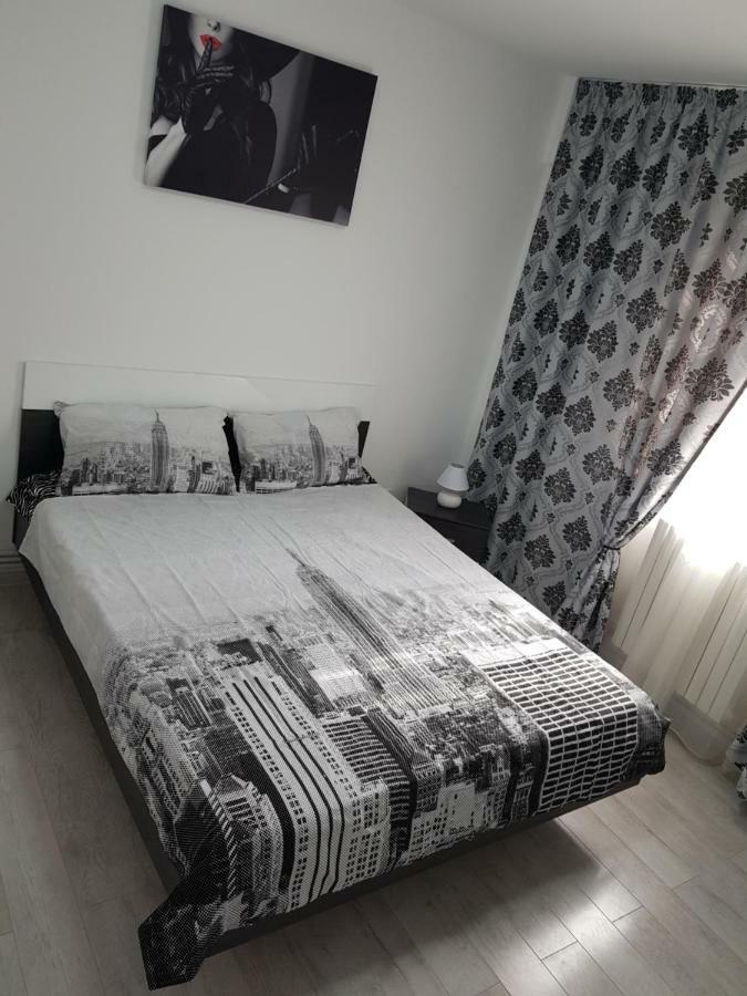 Apartament Flo คอนสตันซา ภายนอก รูปภาพ